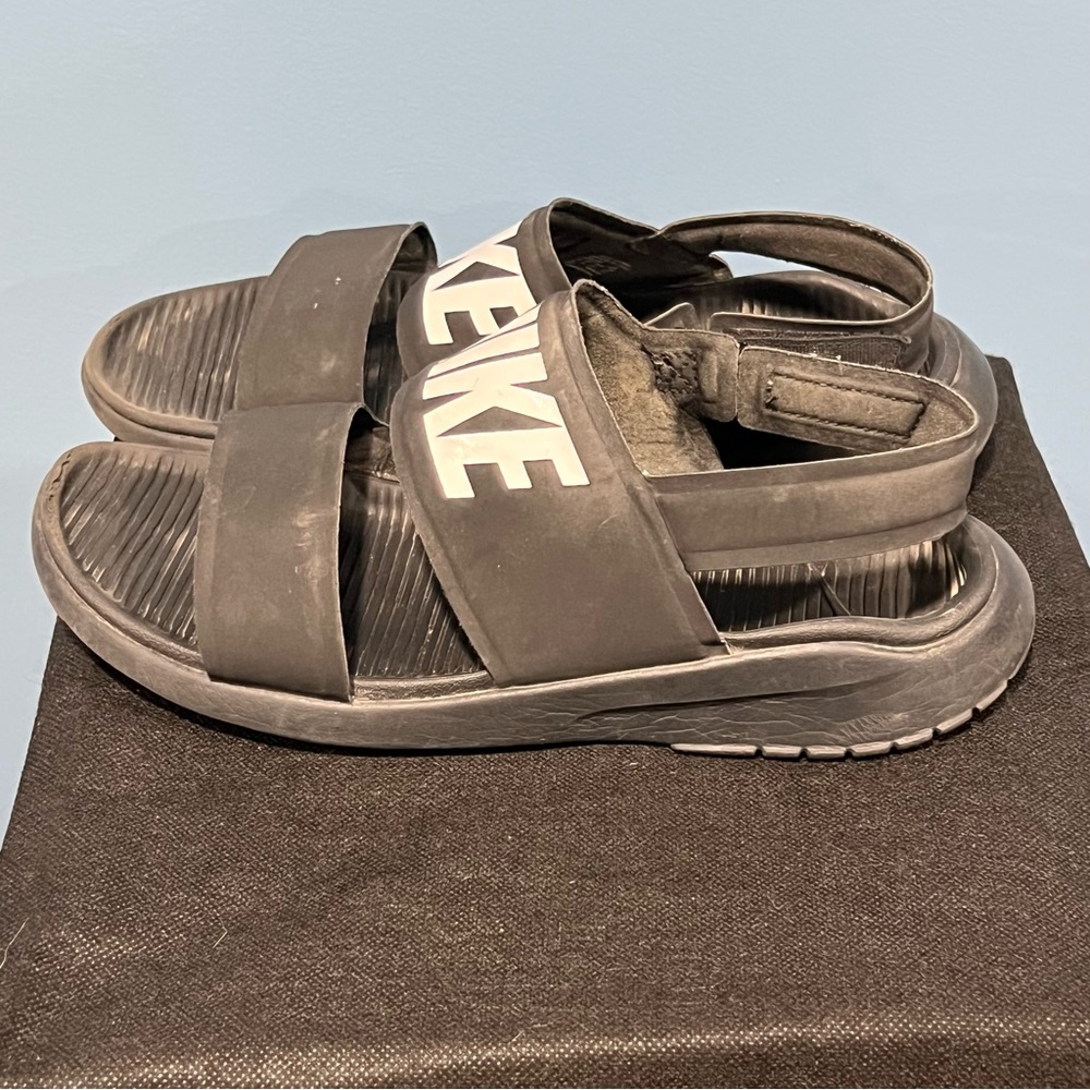 Nike Tanjun Womens Sandals Black White Slingback Shoes Size 10 - Picture 4 of 7